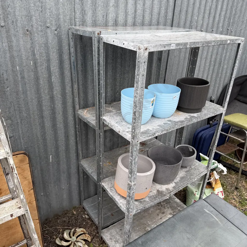 2 garage shelves Image 1++
