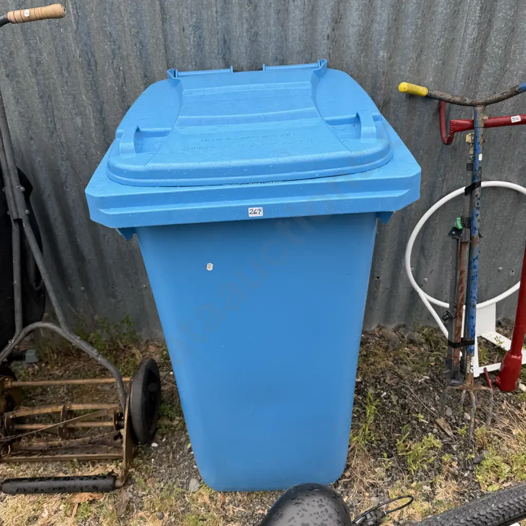 large wheely bin Image 1++