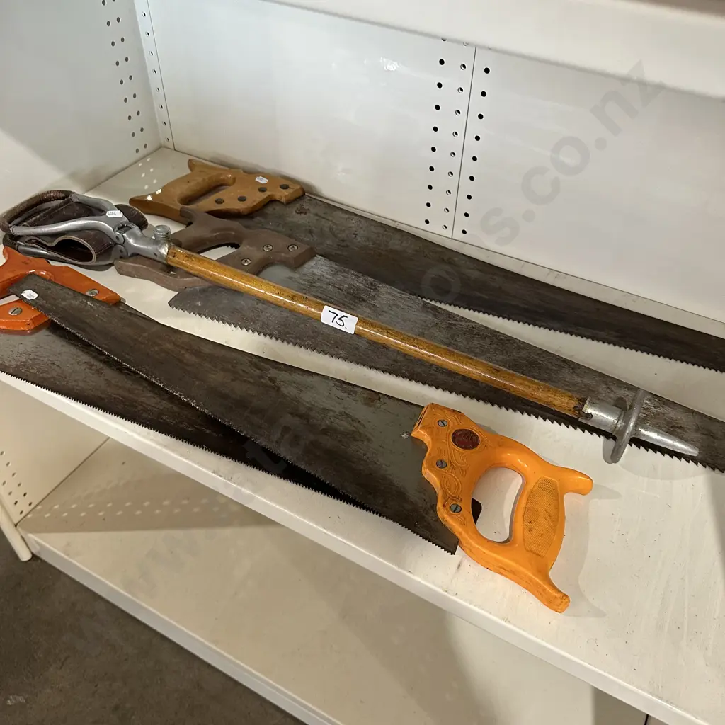saws shooting stick Image 1++