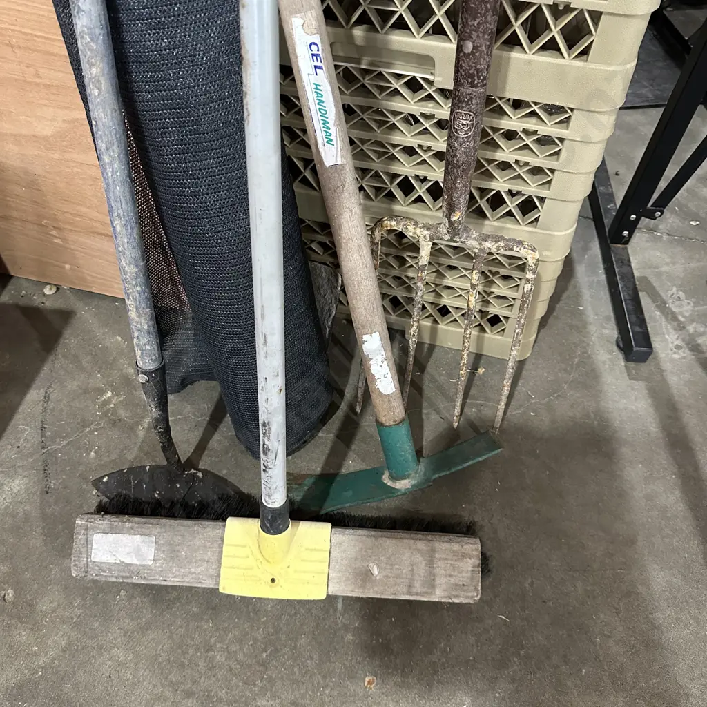 garden tools shade cloth Image 1++