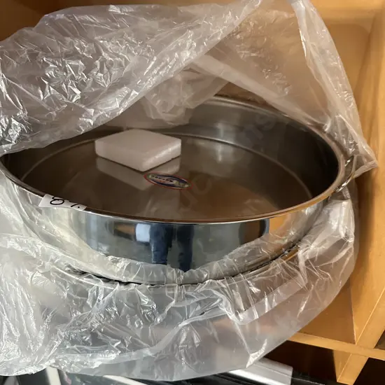 2 s/s trays