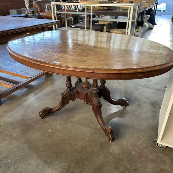 lou table