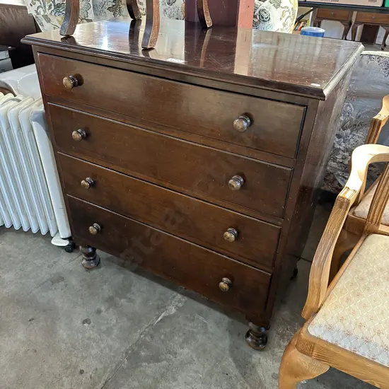 chest of drawers