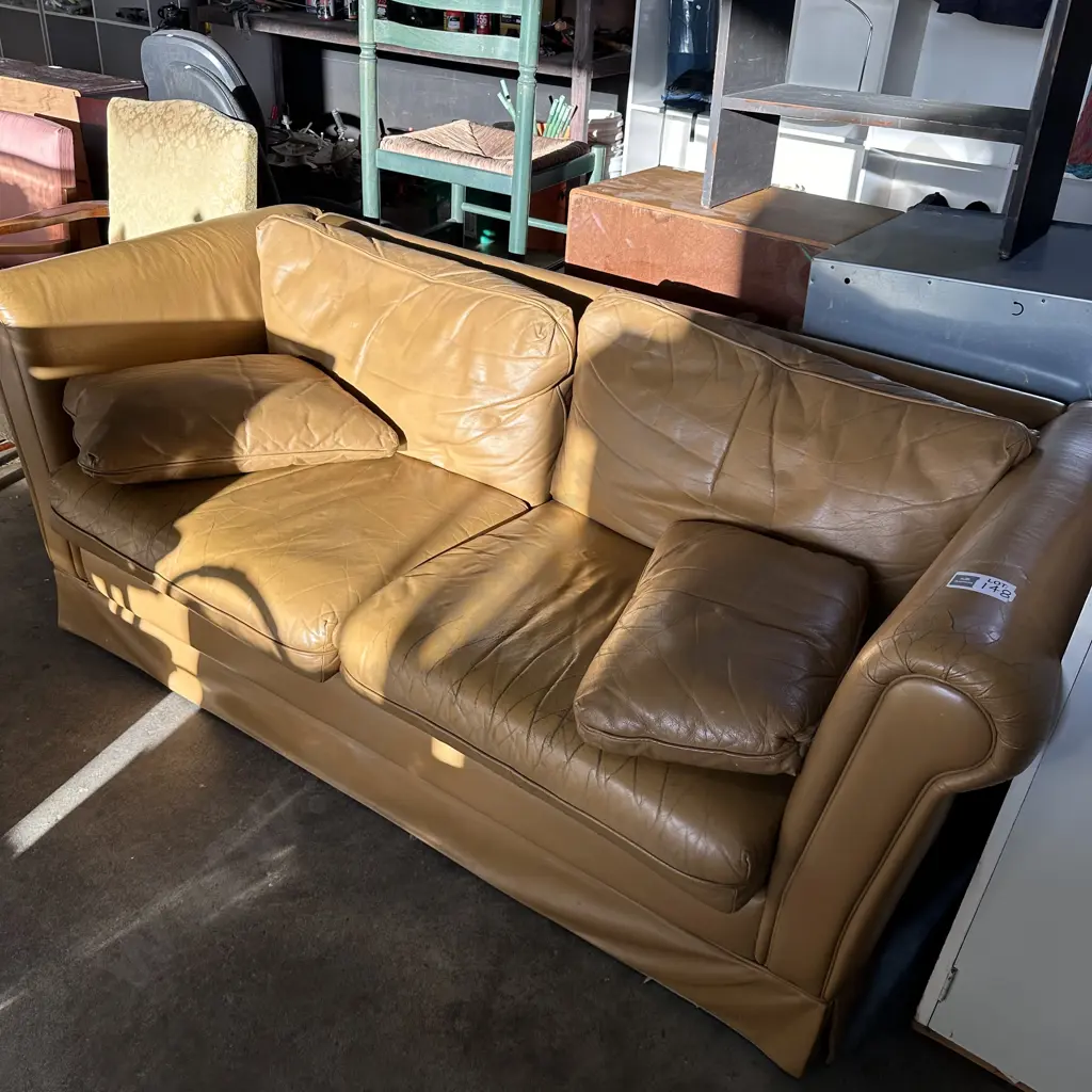 couch Image 1++