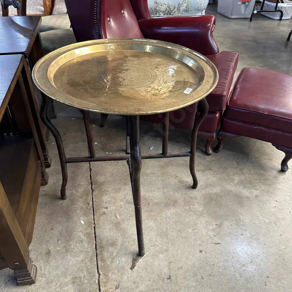 brass table Image 1++