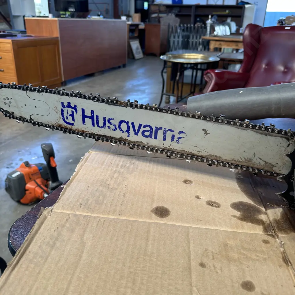 husqvarna chainsaw Image 1++