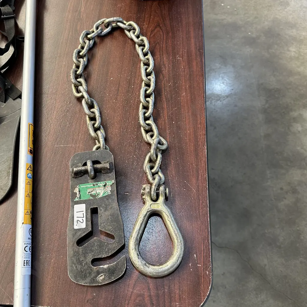 chain hitch for pulling waratah Image 1++