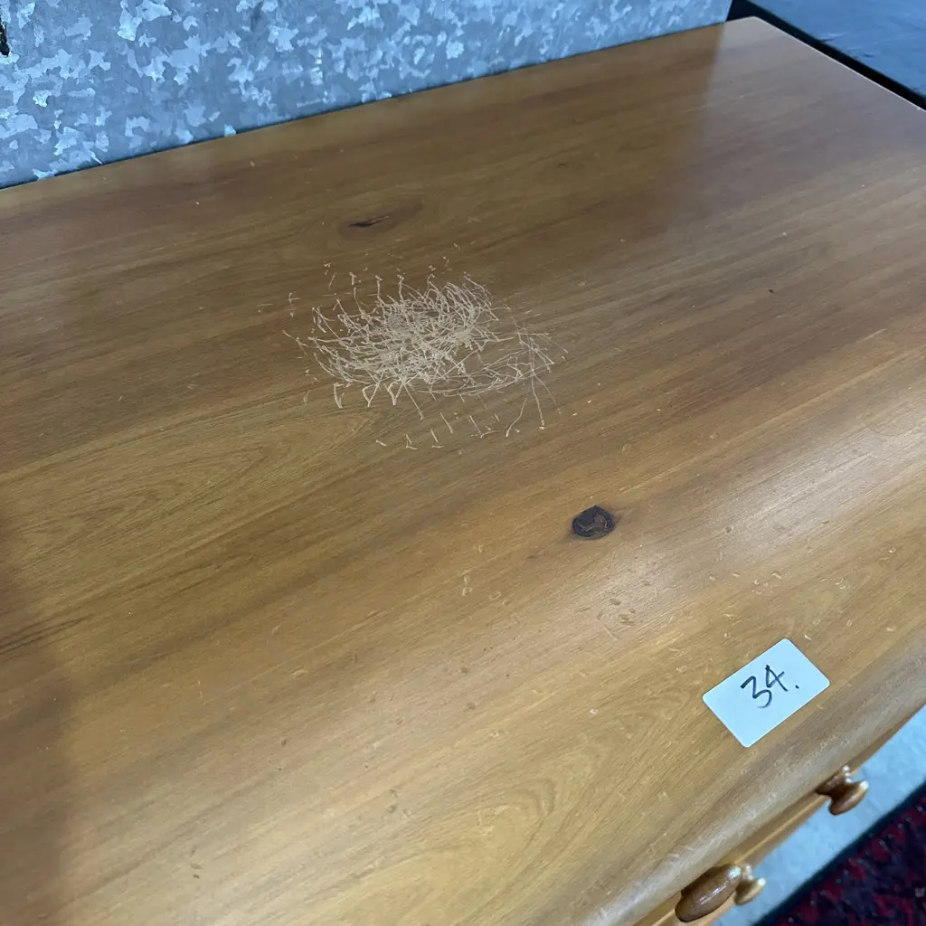 Solid wooden chest drawers (some scratches to top) Image 1++