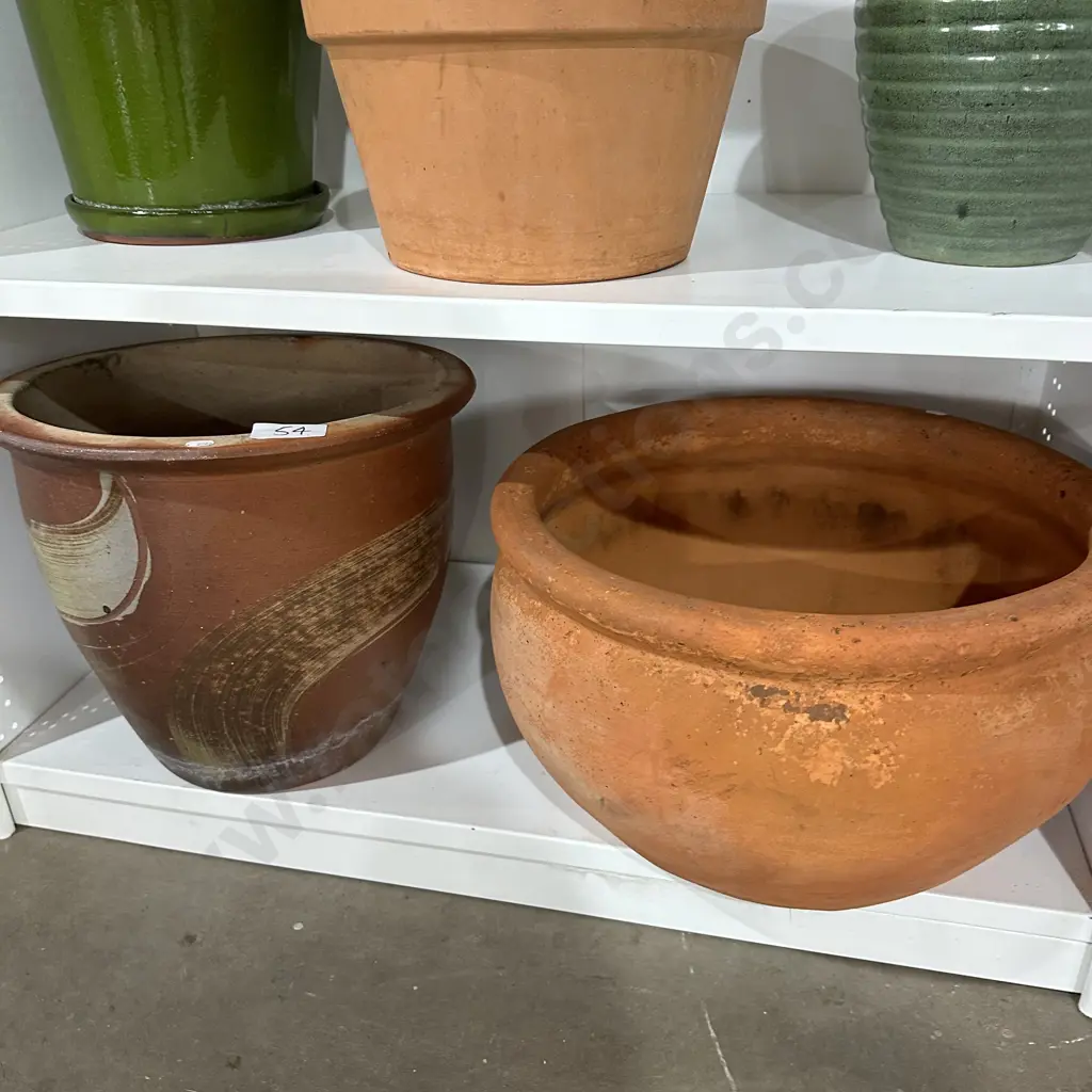 2 x large planters Image 1++