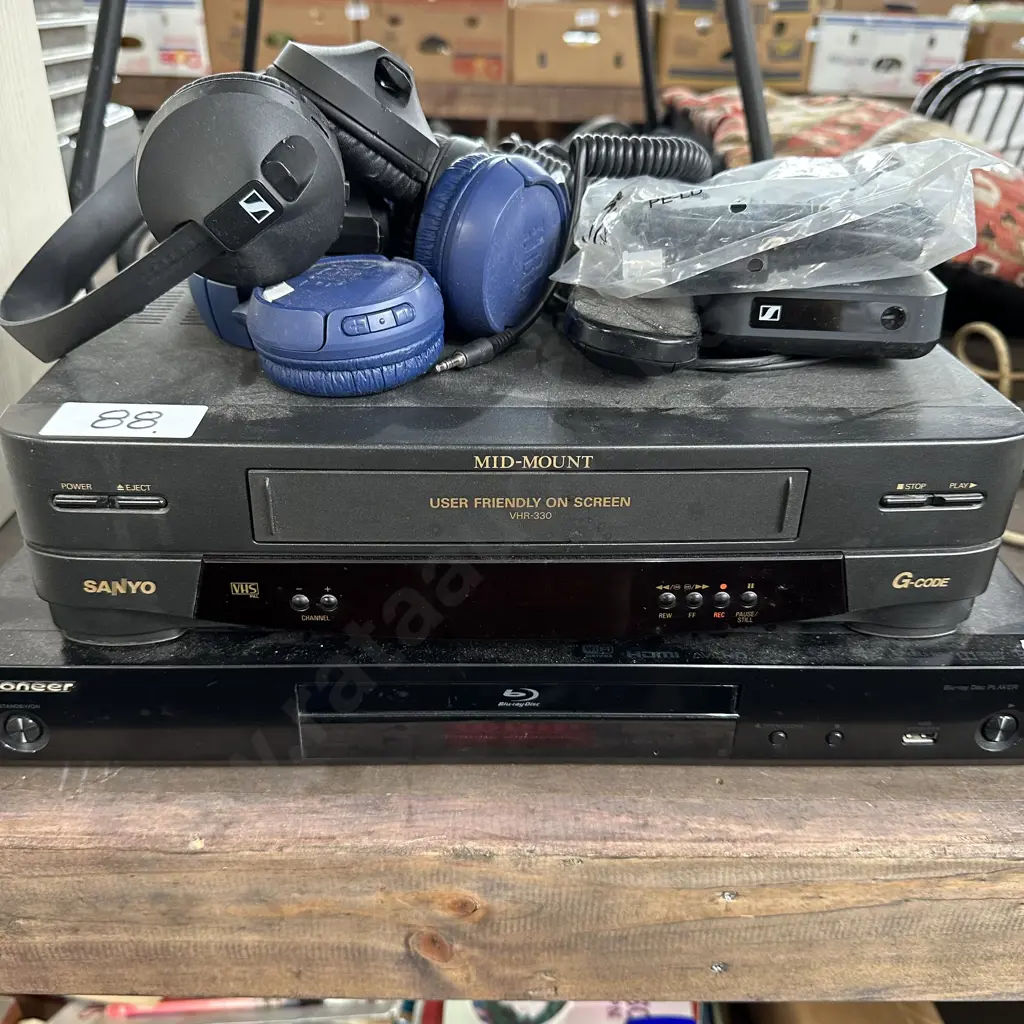 DVD, VCR, headphones etc Image 1++