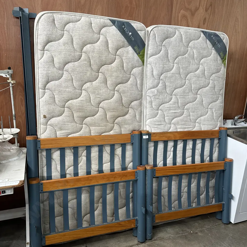 Pr of single beds Image 1++