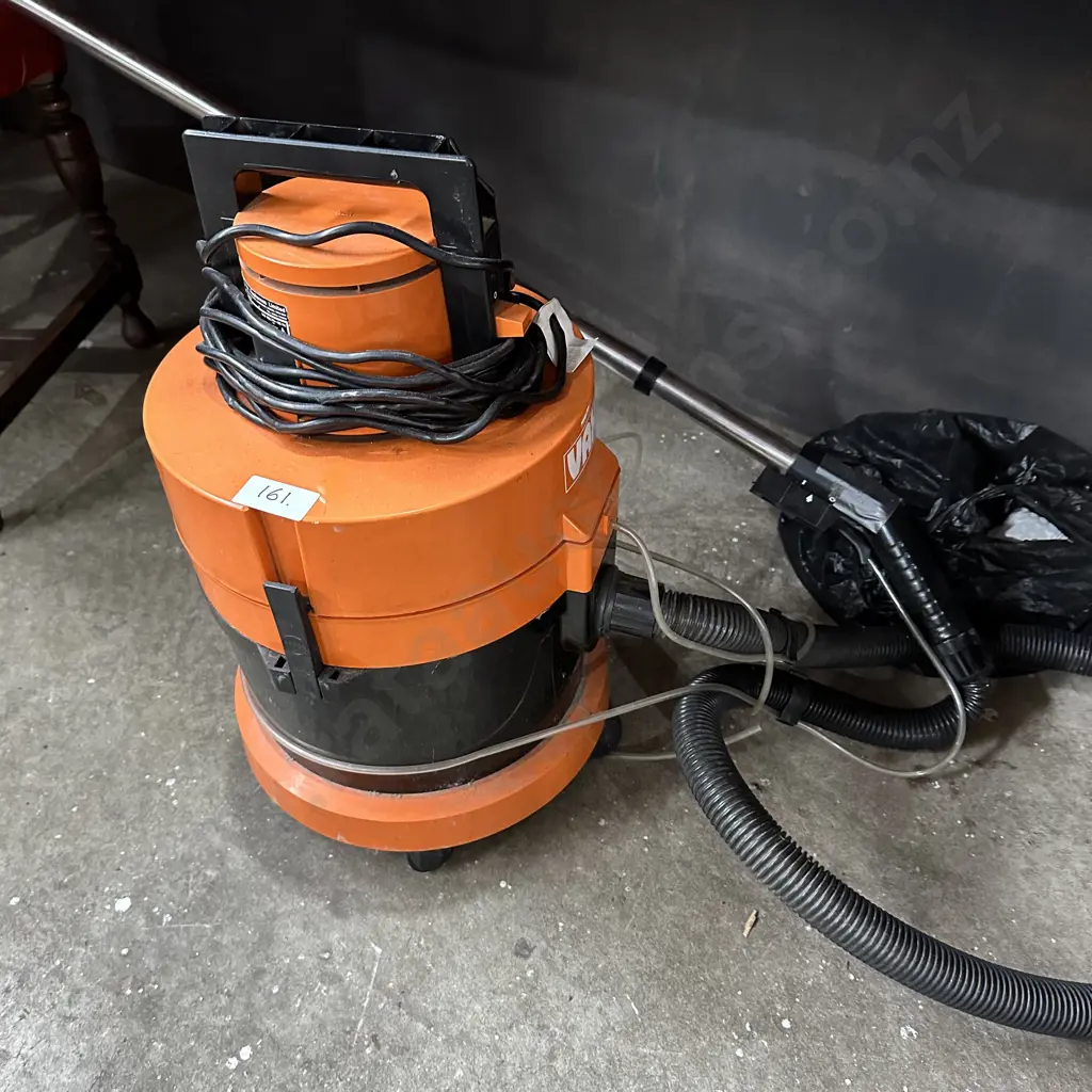 Garage Vac Image 1++