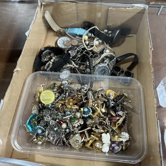 Watches and costume jewellery