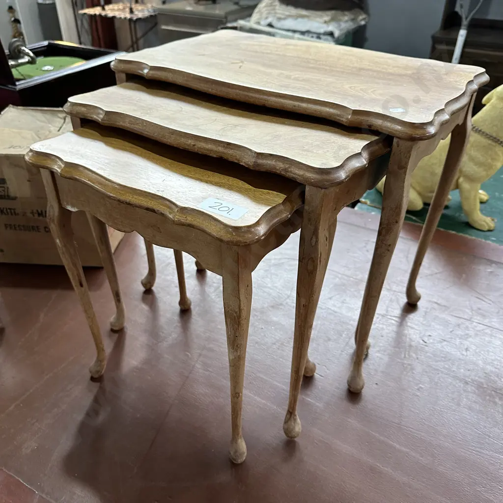 Nest tables Image 1++