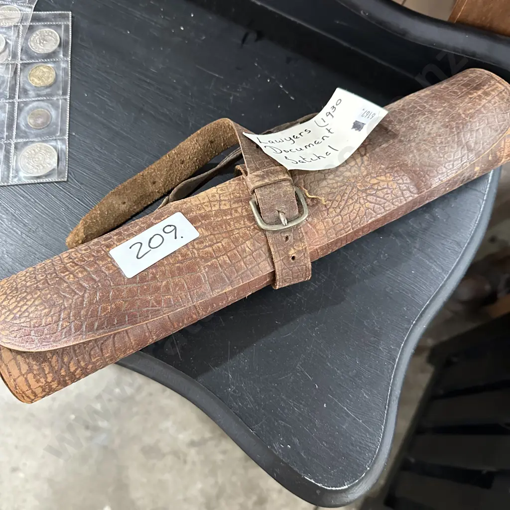 1930s Lawyers satchel Image 1++