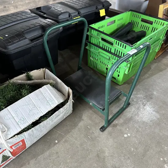 Bins, kneeler, xmas tree