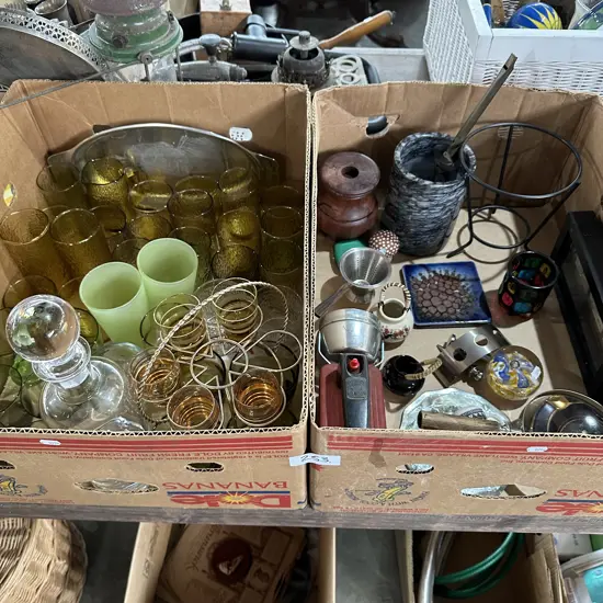 2 box vintage glassware etc