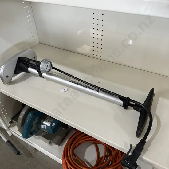 Bike pump