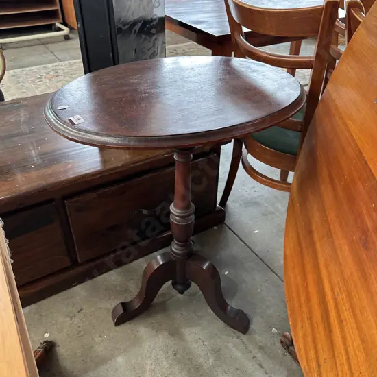 Plant stand