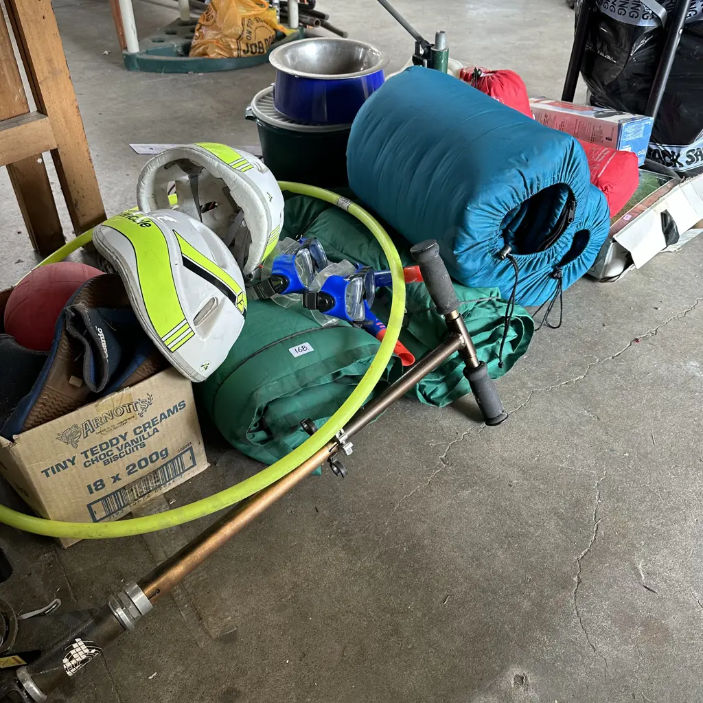 Bay lot camping and sports Image 1++
