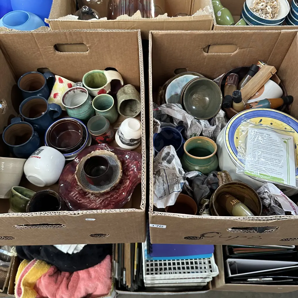 2 box pottery Image 1++