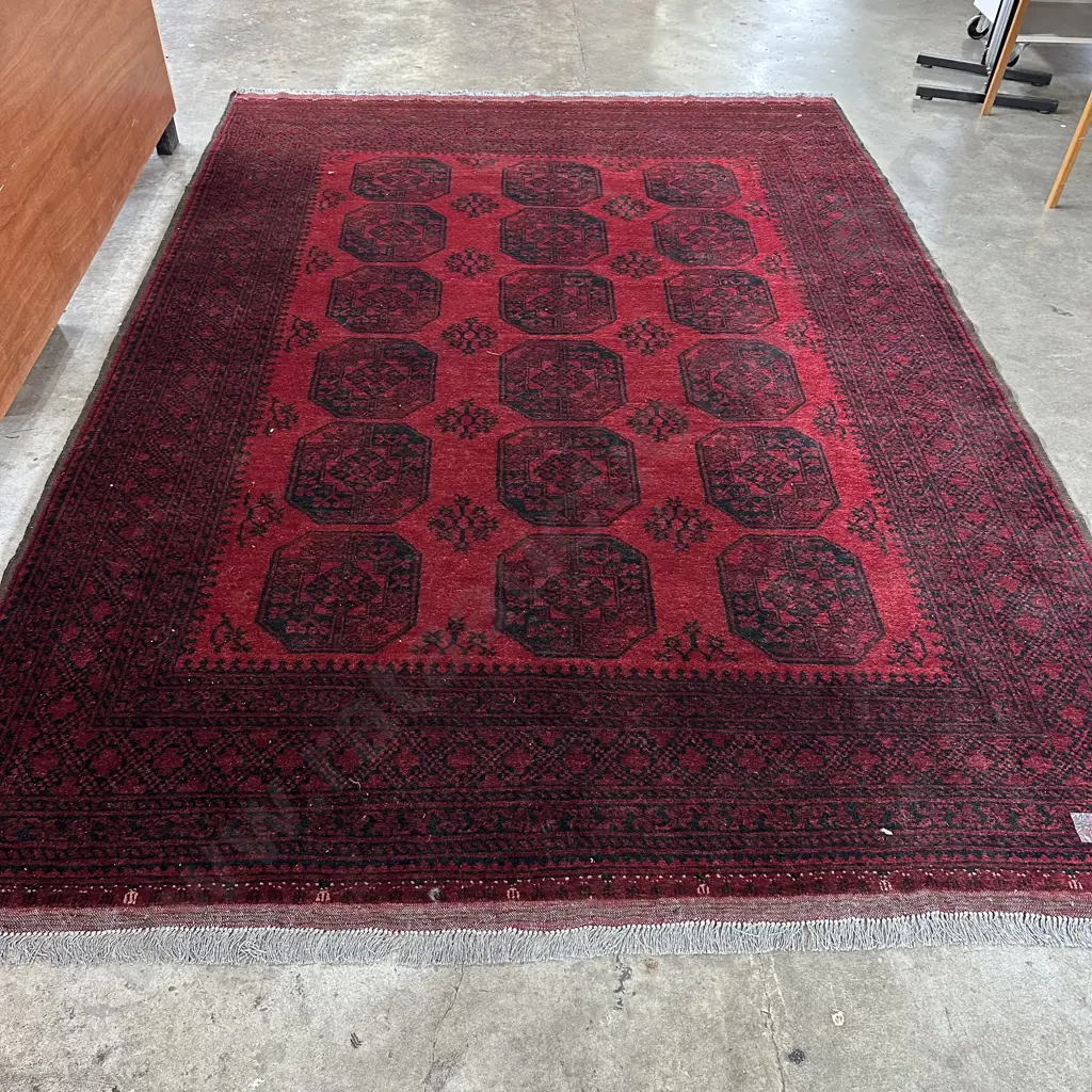 Elephant foot rug 2920 x 2000 Image 1++