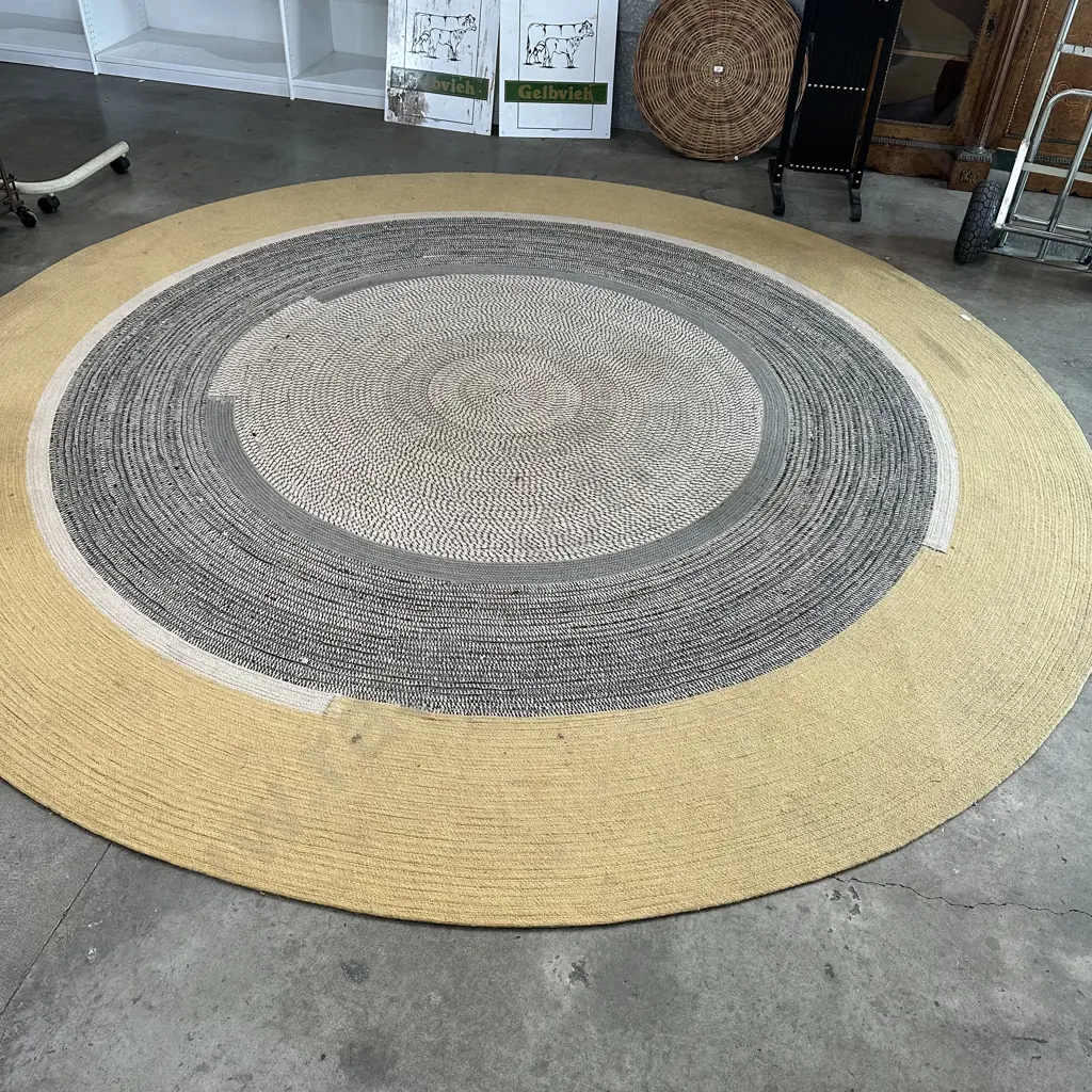 Elitis Large round rug 3m Image 1++