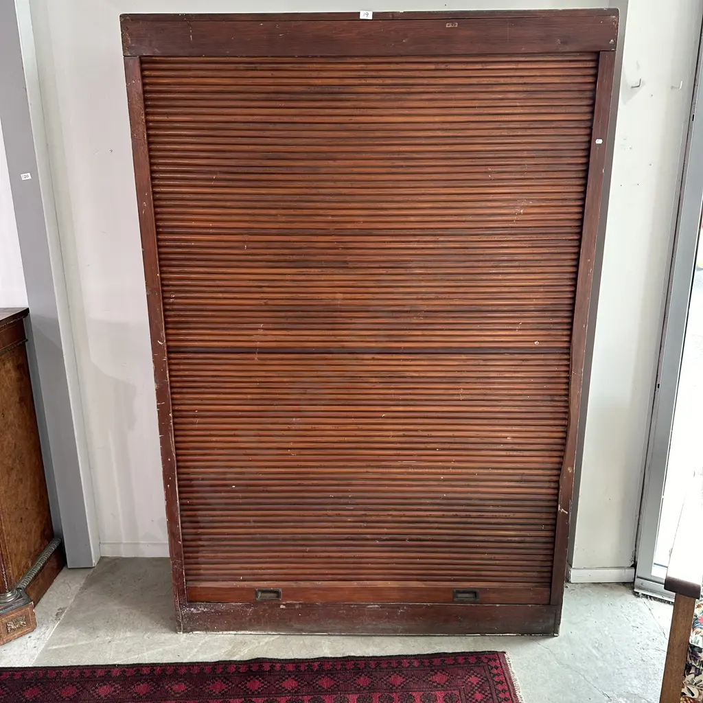 Colonial roll front pigeon hole unit Image 1++