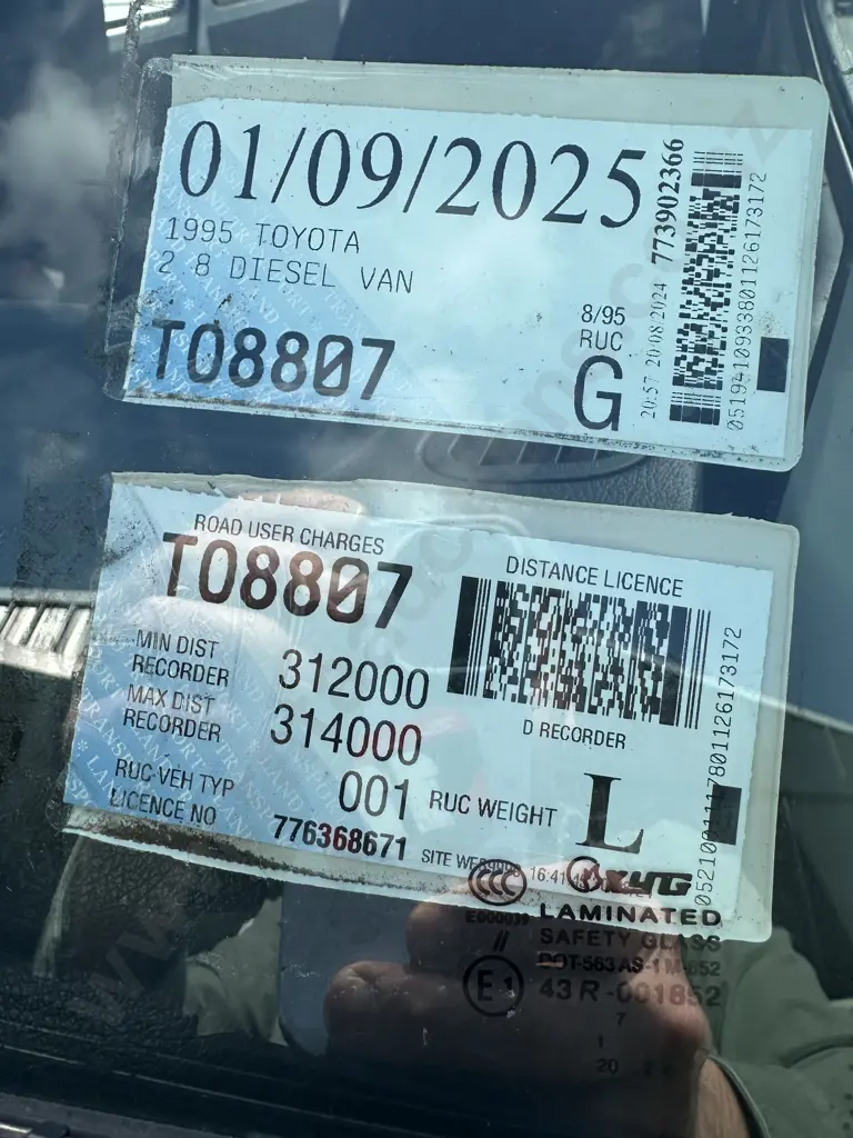 Toyota Hiace Image 1++