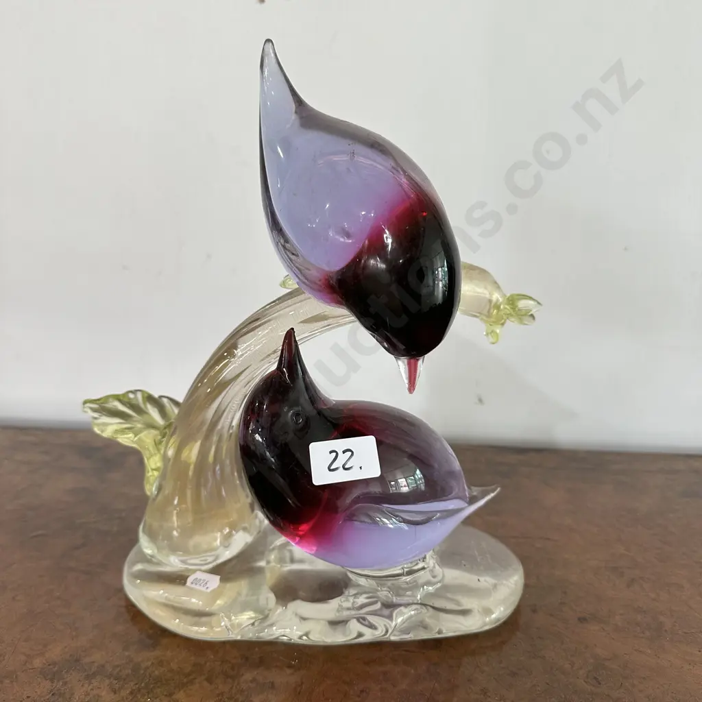 Art glass figure, made for the private collection of the Jardine family (signed) 30cm Image 1++