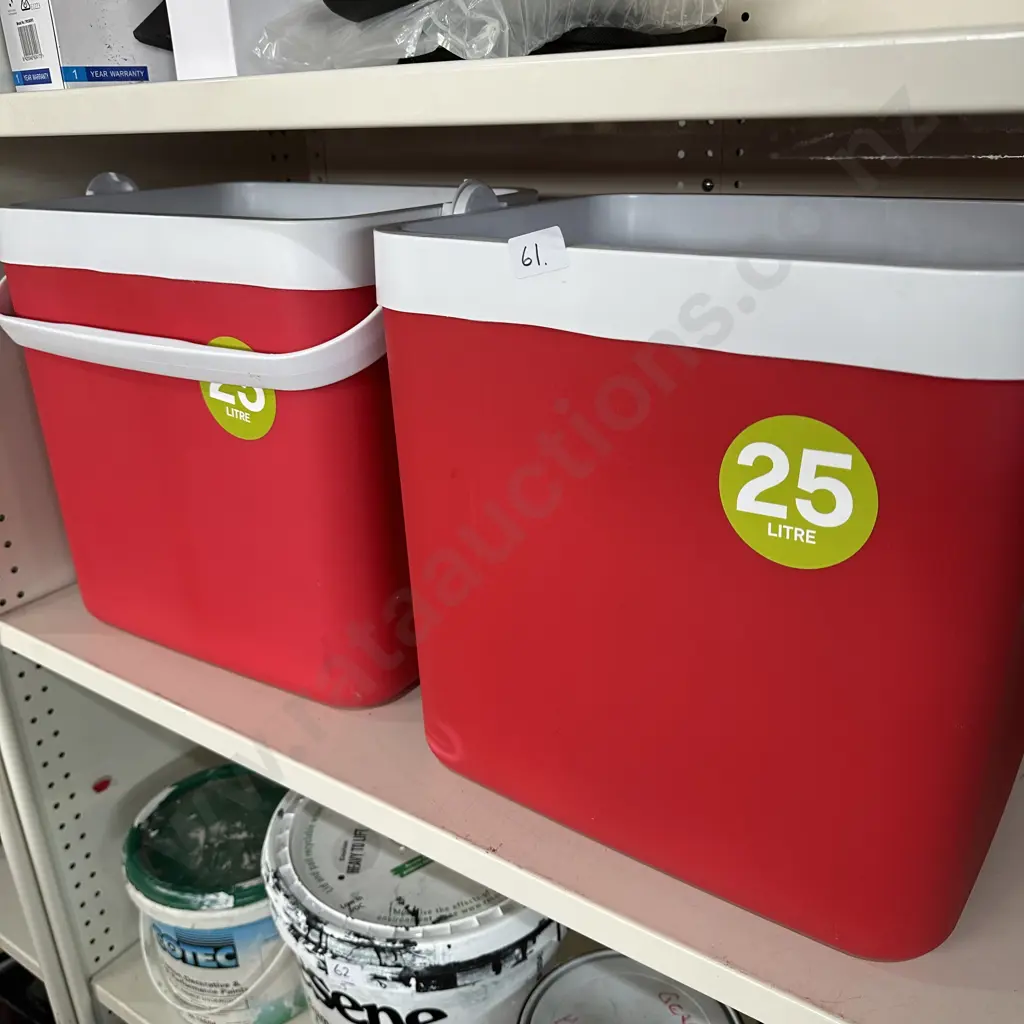 2 chilli bins Image 1++
