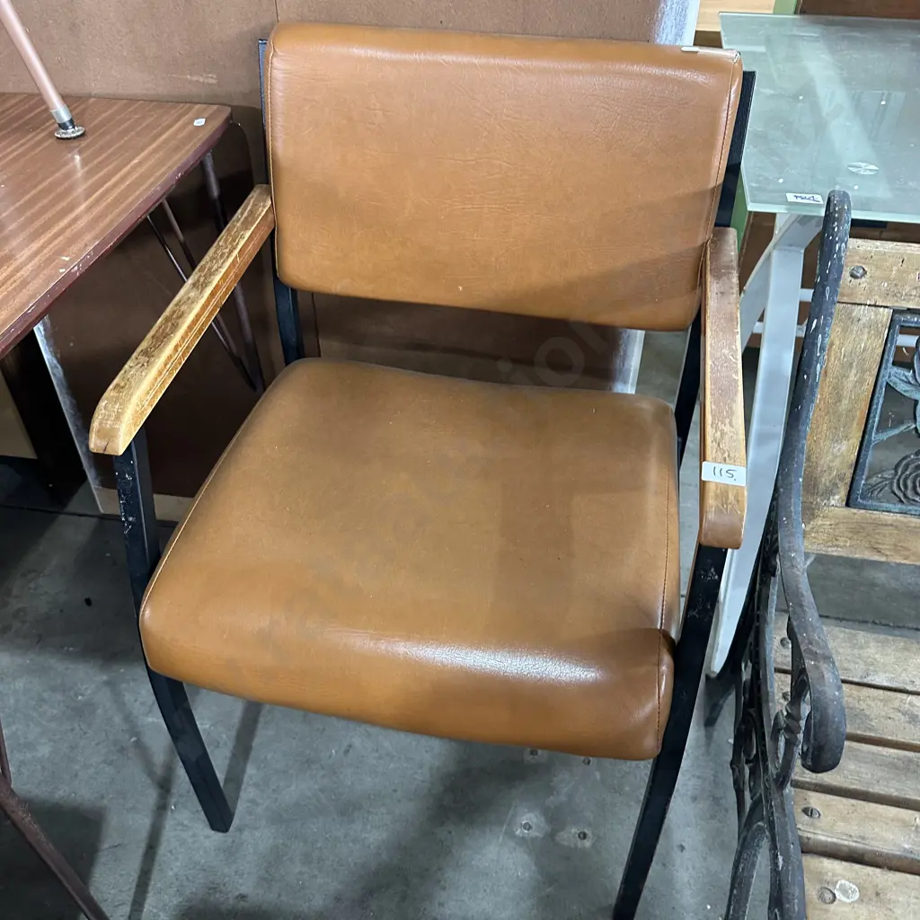 vintage chair Image 1++