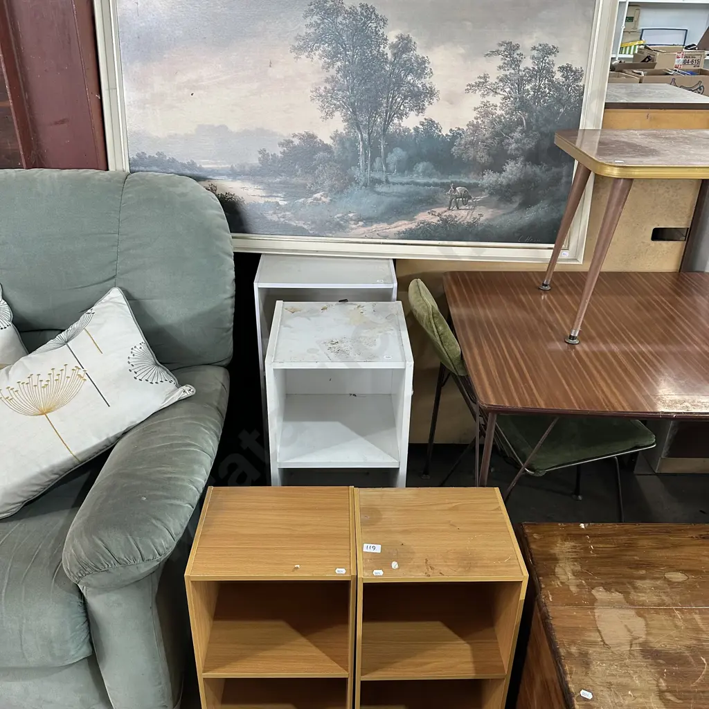 4 x side shelves and picture Image 1++