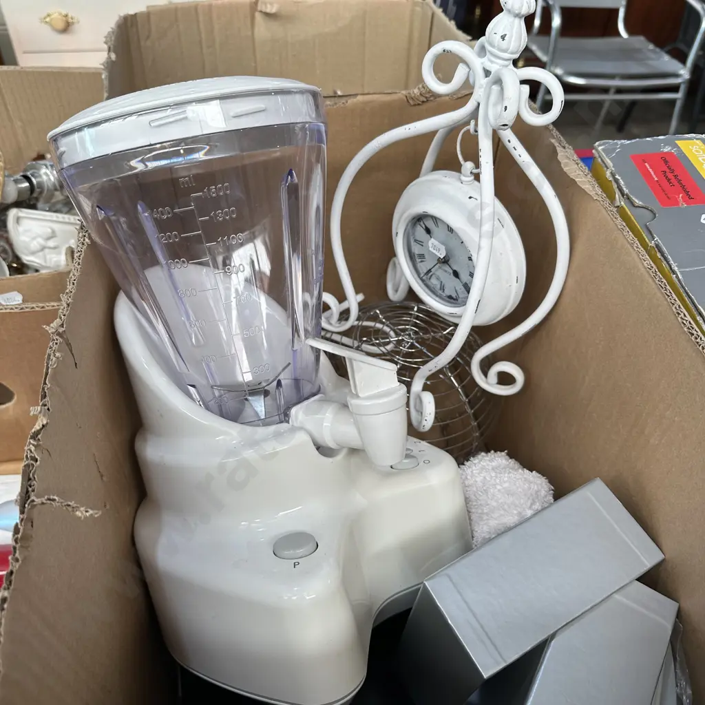Hanging clock and blender etc Image 1++