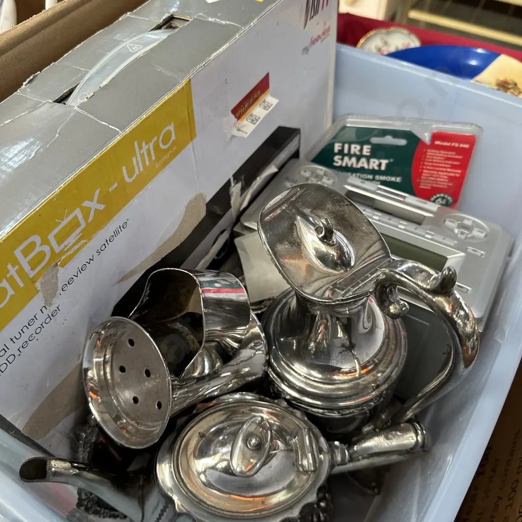 Silverware and electricals Image 1++