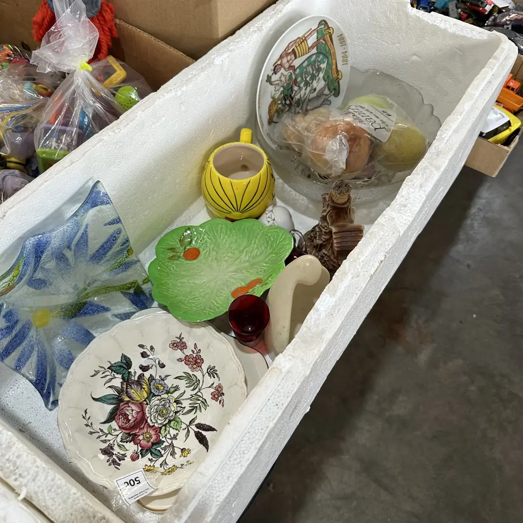 2 box collectables Image 1++