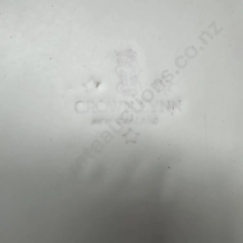 Crown Lynn Swan 23cm stamped & imprinted Image 1++