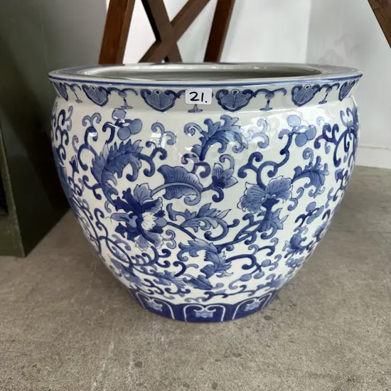 Large planter
