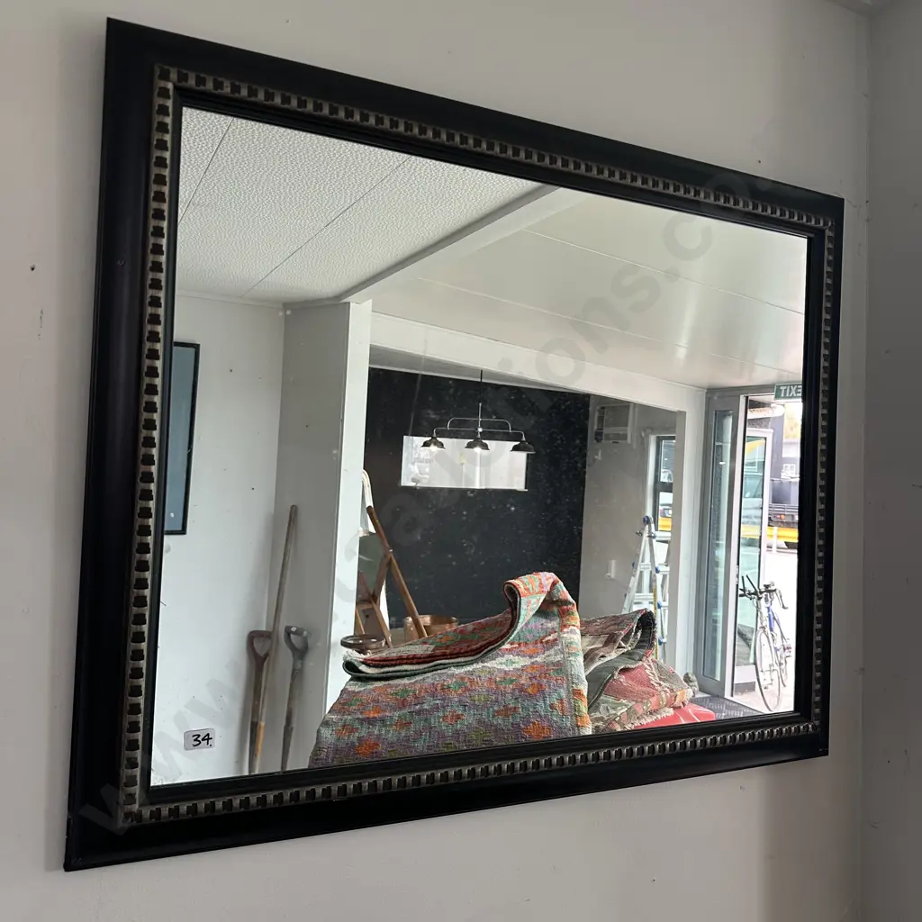 Mirror 900 x 700 Image 1++