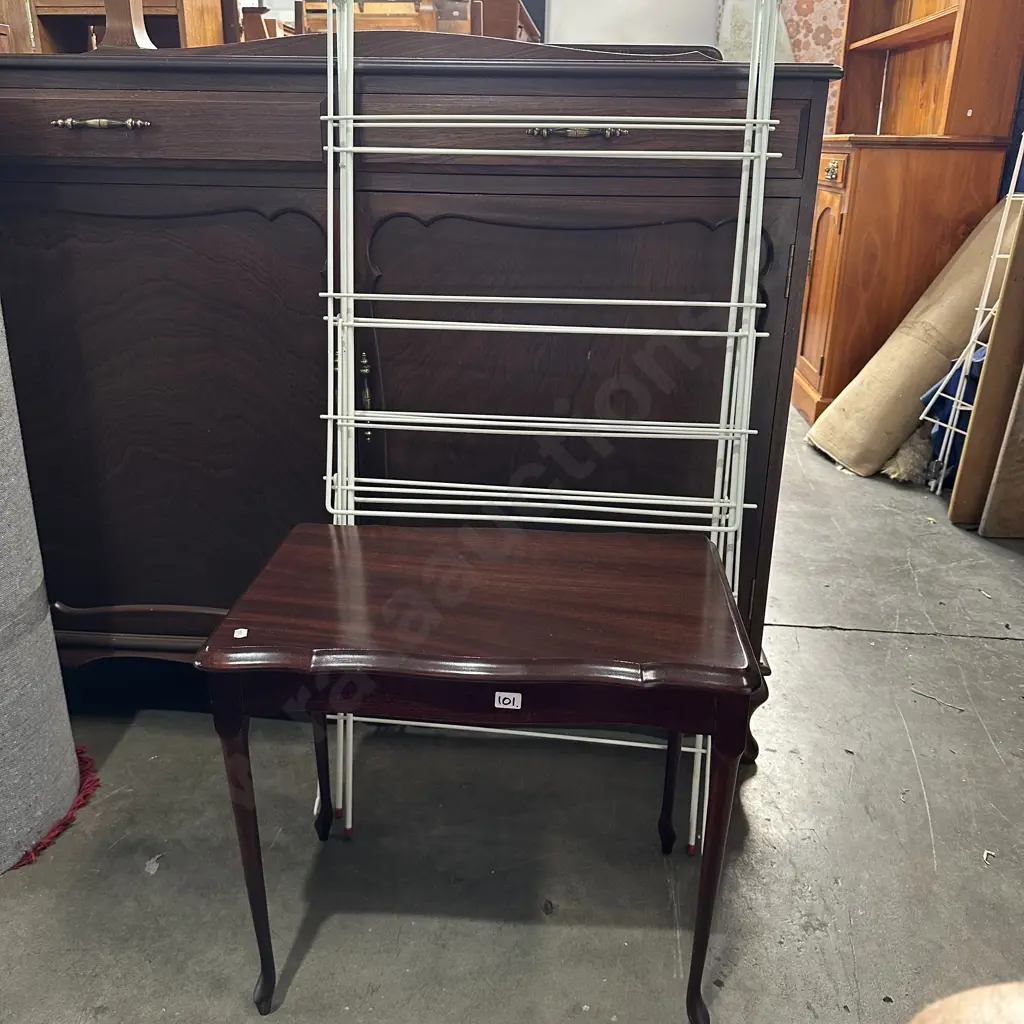 Side table and airer Image 1++