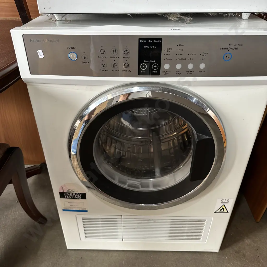 Drier- dented on top Image 1++