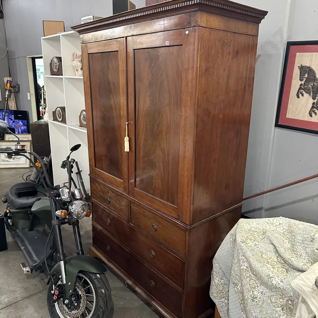 Georgian style Linen Press on bracket foot chest c1880 Image 1++