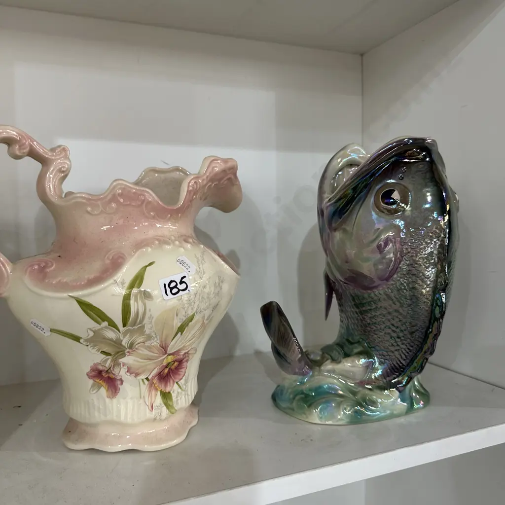 Wembley ware fish plus water jug Image 1++