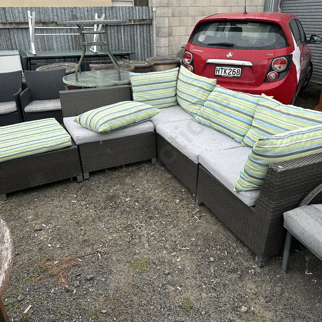 Outdoor suite Image 1++