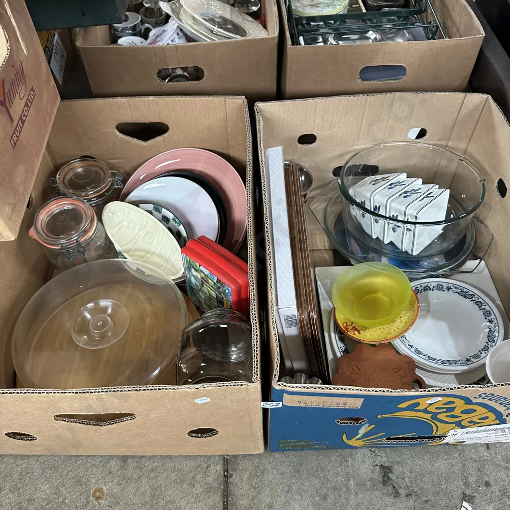 2 box pyrexware, jars etc Image 1++