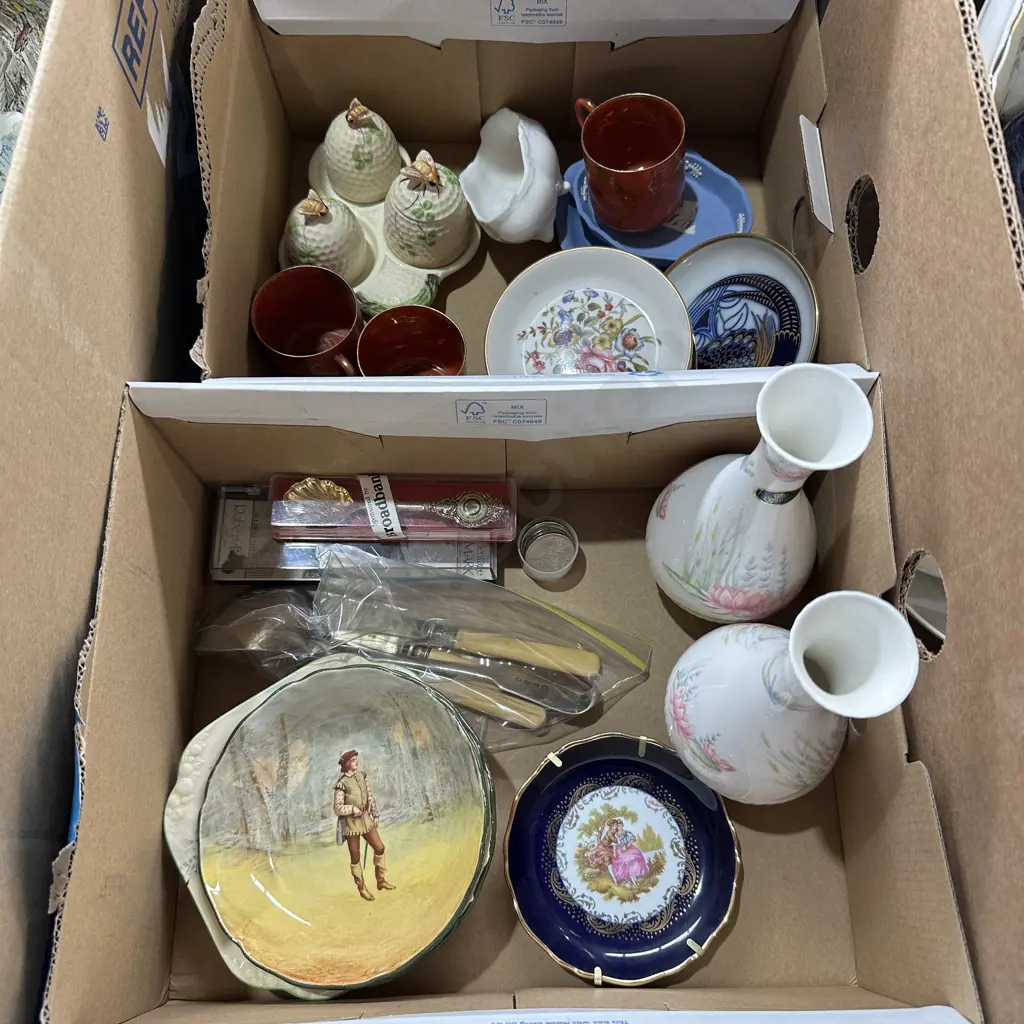 2 small box collectables Image 1++