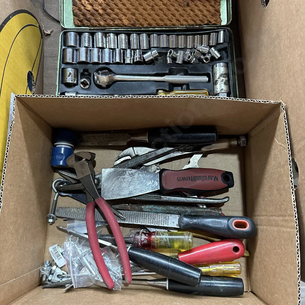 Tools and socket set Image 1++