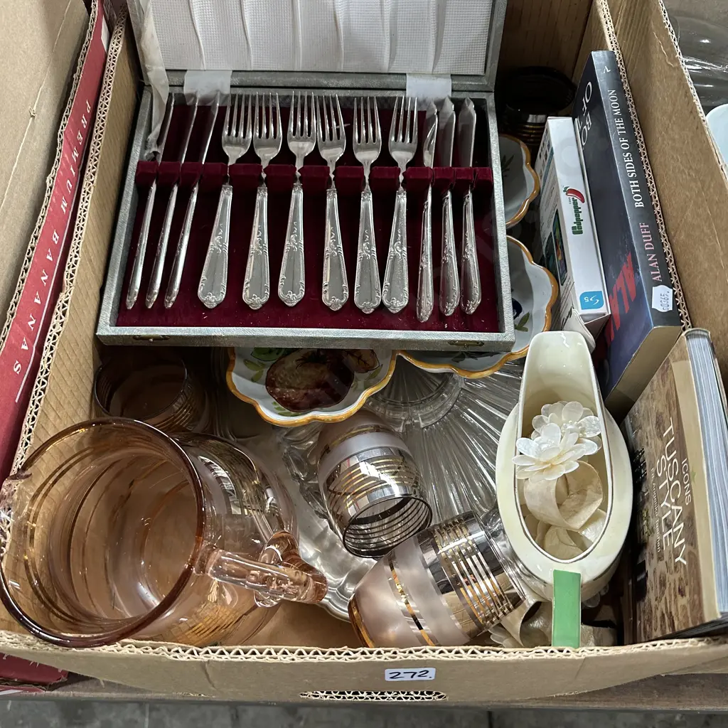 Boxed set, water set, large nibbles dish etc Image 1++