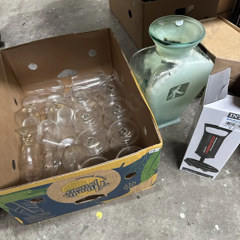 glassware, vase and new pump Image 1++