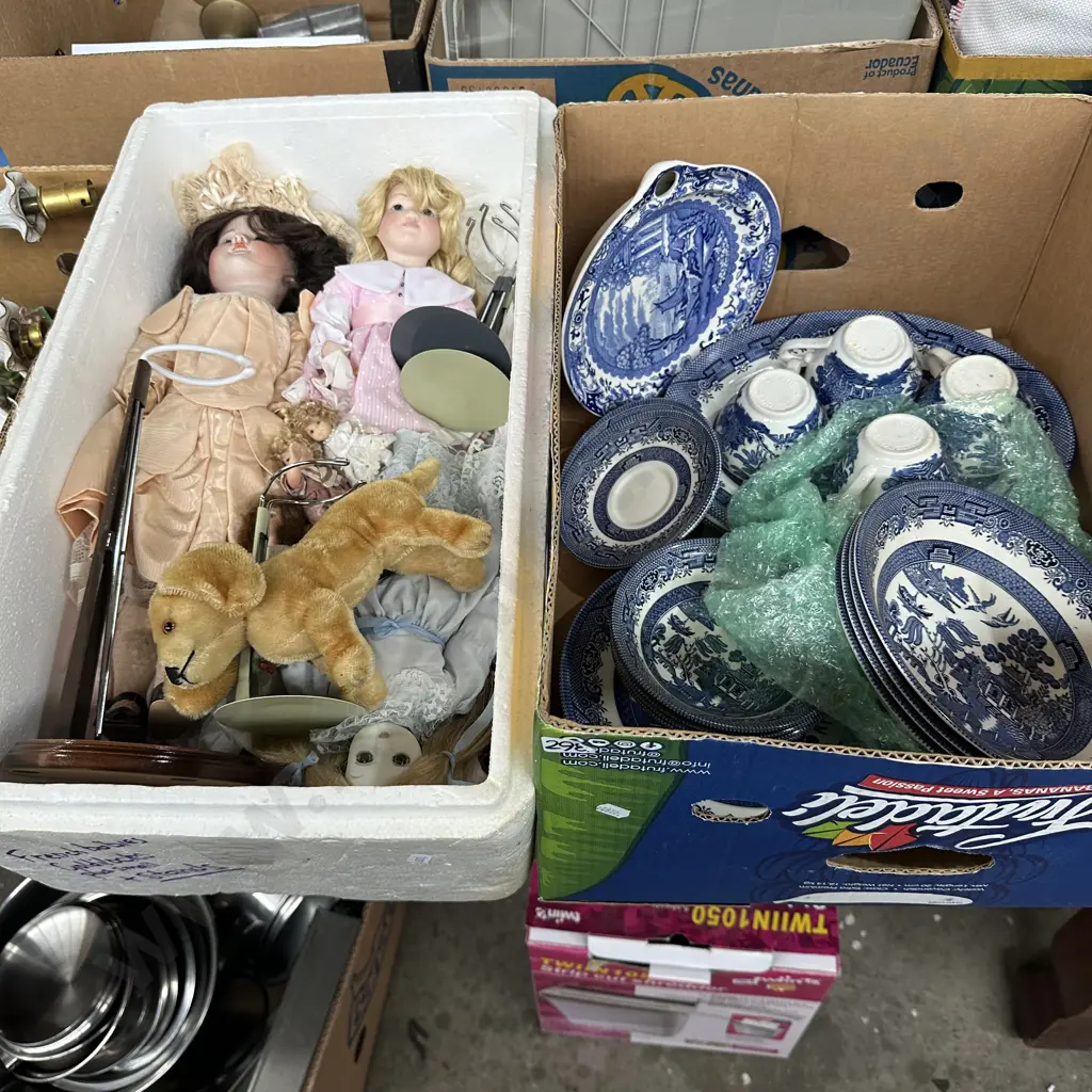 Blue white china and Dolls Image 1++